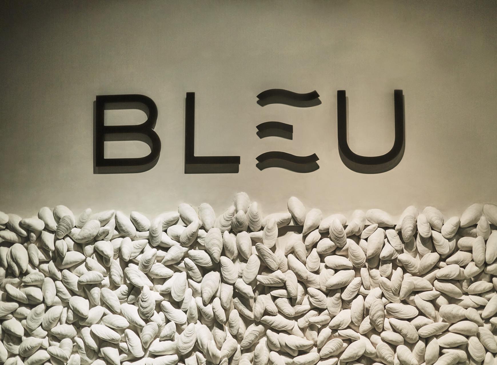 Four Seasons Hotel Casablanca Exterior photo BLEU logo